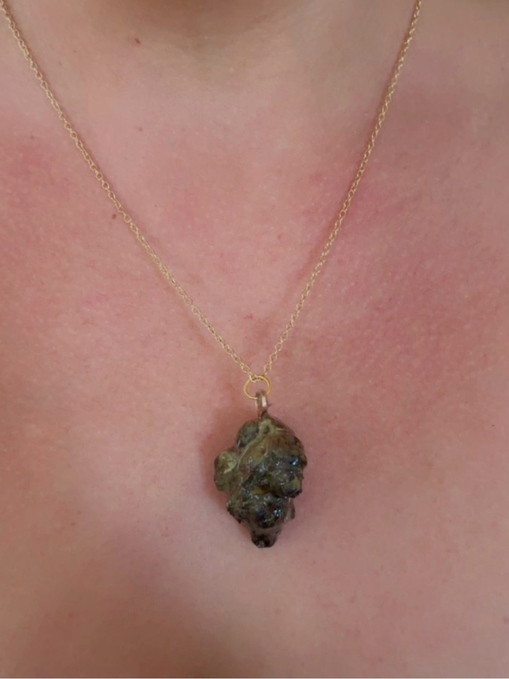 Royal Nugs - Gold plated chain necklace with “Green” Stone Pendant - 420